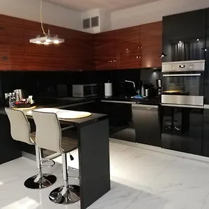 Apartament Kapitańskie Z Garażami Bliżej Morza, Kołobrzeg